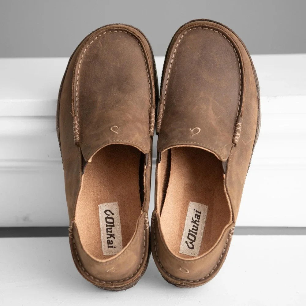 OluKai Moloa Mens Brown Leather Slip On Shoes Sz 8 Beachy Island Moccasin Slide